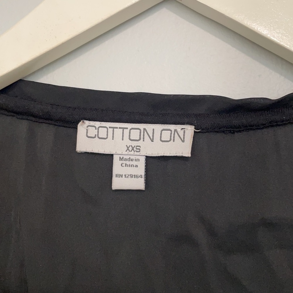 Blouse - Picture 2 of 3